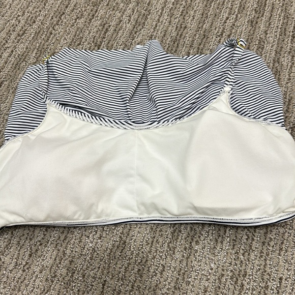 Xhilaration Stripe Swim Top - Picture 10 of 12